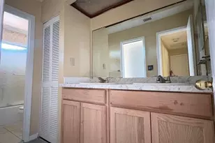 12723 Lockey Ln, Tampa, FL 33612 - Photo 12