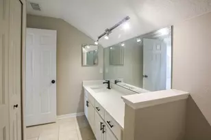 16244 Bridgewalk Dr, Lithia, FL 33547 - Photo 26