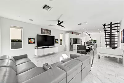 2423 2nd Avenue N, Saint Petersburg, FL 33713 - Photo 2