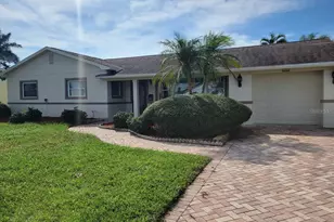 7880 2nd Ave S, Saint Petersburg, FL 33707 - Photo 2