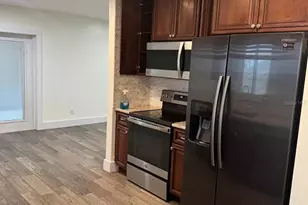 7920 George Washington Ln, Tampa, FL 33637 - Photo 12