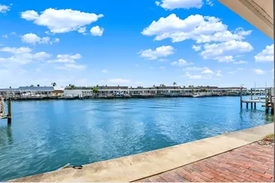 594 Boca Ciega Point Boulevard N, Saint Petersburg, FL 33708 - Photo 26