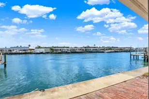 594 Boca Ciega Point Blvd N, Saint Petersburg, FL 33708 - Photo 26