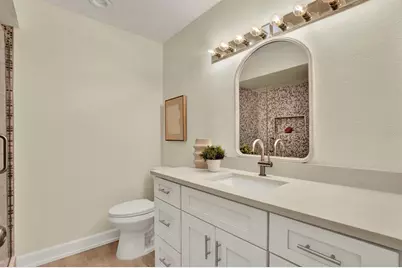 594 Boca Ciega Point Boulevard N, Saint Petersburg, FL 33708 - Photo 18