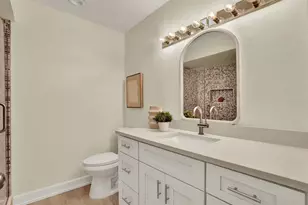 594 Boca Ciega Point Blvd N, Saint Petersburg, FL 33708 - Photo 18