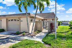 594 Boca Ciega Point Blvd N, Saint Petersburg, FL 33708 - Photo 2