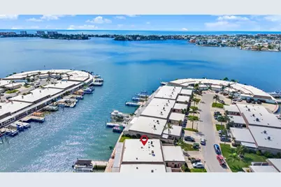 594 Boca Ciega Point Boulevard N, Saint Petersburg, FL 33708 - Photo 28