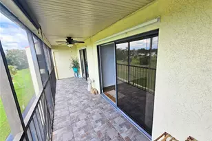 9490 Harbor Greens Way, Seminole, FL 33776 - Photo 14