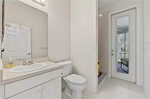 915 Lake Thomas Ln, Lutz, FL 33548 - Photo 32