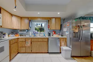 12300 Park Blvd, Seminole, FL 33772 - Photo 10