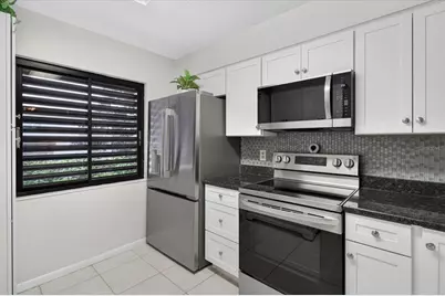 1800 Mariner Drive #4, Tarpon Springs, FL 34689 - Photo 10