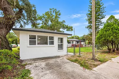 374 3rd Street NW #B, Largo, FL 33770 - Photo 16