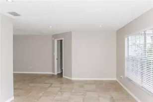 15926 Hidden Lake Cir, Clermont, FL 34711 - Photo 6