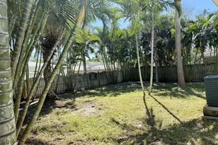 929 Bruce Ave, Clearwater, FL 33767 - Photo 4
