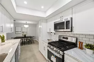 4700 14th St NE, Saint Petersburg, FL 33703 - Photo 8