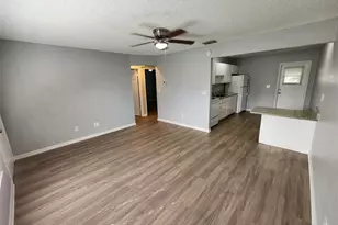 9563 Lynn Ln, Seminole, FL 33777 - Photo 4