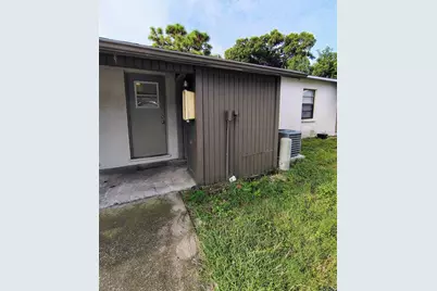 9563 Lynn Lane #B, Seminole, FL 33777 - Photo 14
