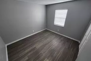 9563 Lynn Ln, Seminole, FL 33777 - Photo 10