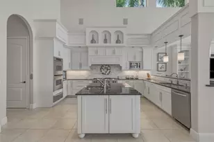 7851 9th Ave S, Saint Petersburg, FL 33707 - Photo 12