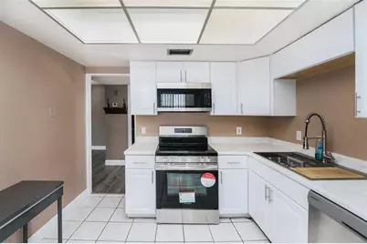 8719 Cove Court #10, Tampa, FL 33615 - Photo 14