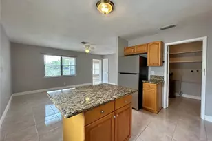 816 62nd Ave NE, Saint Petersburg, FL 33702 - Photo 8