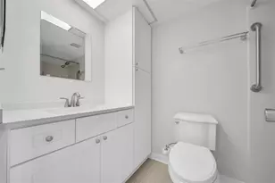 4885 1st St NE, Saint Petersburg, FL 33703 - Photo 34