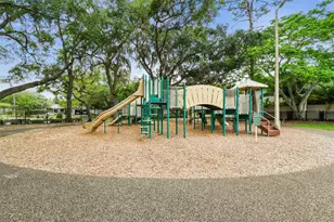 3306 Nakora Dr, Tampa, FL 33618 - Photo 50