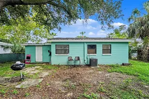 2433 S Ramona Cir, Tampa, FL 33612 - Photo 14