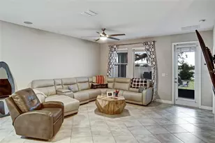 11420 Freshwater Ridge Dr, Riverview, FL 33569 - Photo 6