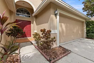 17504 Woodthrush Pl, Tampa, FL 33647 - Photo 4