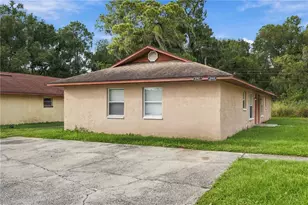 2461 Chestnut Woods Dr, Lakeland, FL 33815 - Photo 2