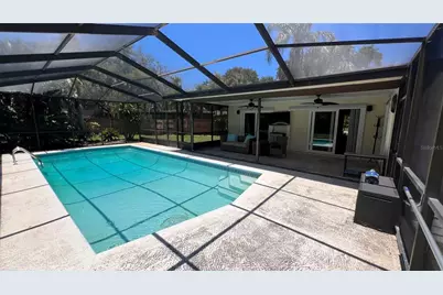 10007 Linden Place Drive, Seminole, FL 33776 - Photo 2