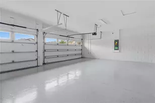 14608 Red Castle Ave, Lithia, FL 33547 - Photo 48