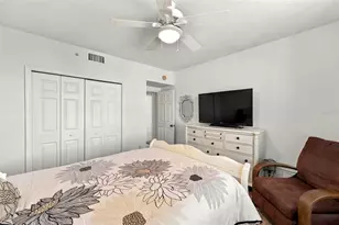 1200 Country Club Dr, Largo, FL 33771 - Photo 32