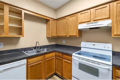 1650 49th Avenue N, Saint Petersburg, FL 33714 - Photo 16