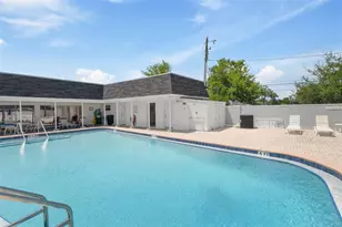 13940 Anona Heights Dr, Largo, FL 33774 - Photo 4