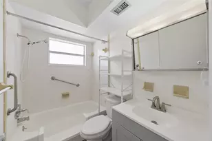 13940 Anona Heights Dr, Largo, FL 33774 - Photo 16