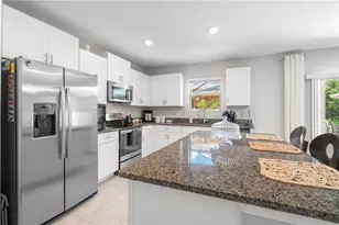 12949 Wildflower Meadow Dr, Riverview, FL 33579 - Photo 6