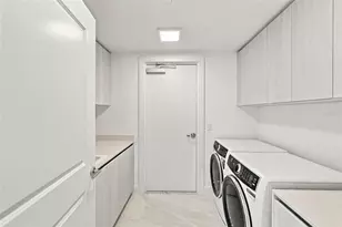 5713 Bowen Daniel Dr, Tampa, FL 33616 - Photo 32