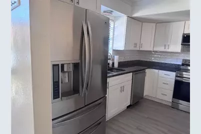 3418 Sunrise Villas Court N, Tampa, FL 33614 - Photo 12
