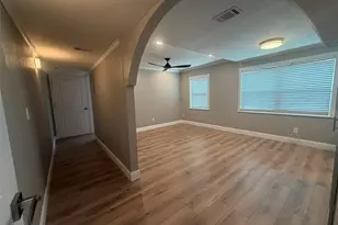 101 W Lemon St, Tarpon Springs, FL 34689 - Photo 8