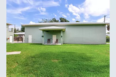 6930 Bougainvilla Avenue S, Saint Petersburg, FL 33707 - Photo 64