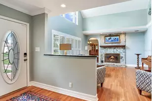 6930 Bougainvilla Ave S, Saint Petersburg, FL 33707 - Photo 8