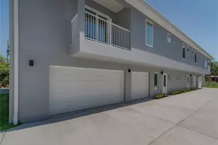 310 Hibiscus St, Tarpon Springs, FL 34689 - Photo 2