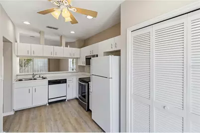 11531 Shipwatch Drive #1037, Largo, FL 33774 - Photo 14