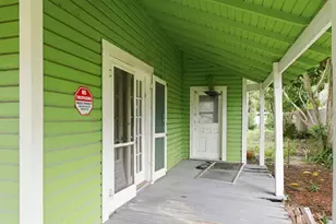 226 N Grosse Ave, Tarpon Springs, FL 34689 - Photo 26