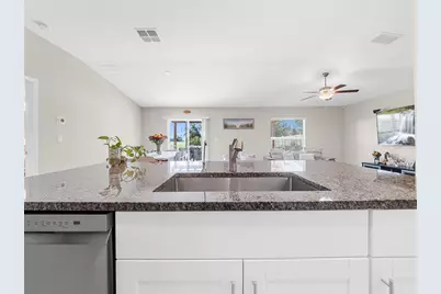 15436 Miller Creek Drive, Sun City Center, FL 33573 - Photo 10