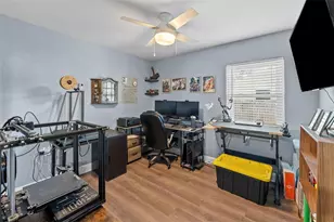 824 61st Ave NE, Saint Petersburg, FL 33703 - Photo 20