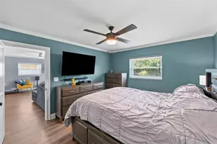 824 61st Ave NE, Saint Petersburg, FL 33703 - Photo 16