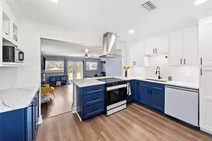824 61st Ave NE, Saint Petersburg, FL 33703 - Photo 10